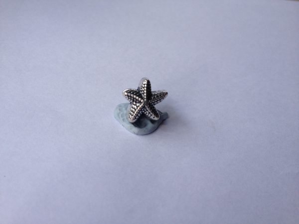 1 Metal starfish charm