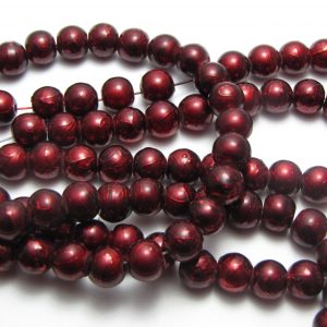 Red painted beads 8mm