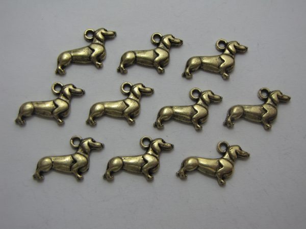10 Bronze metal dog charms