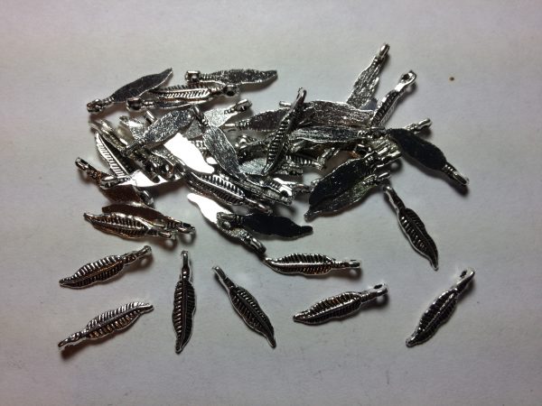 50 Silver metal feather charms