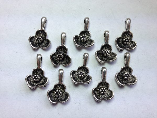 10 Silver metal flower charms